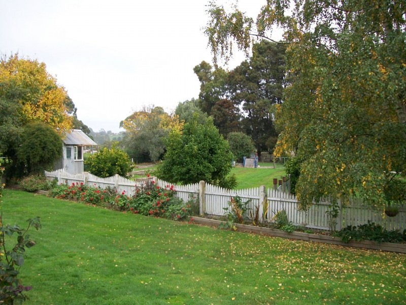 696 Sheffield Road, Acacia Hills TAS 7306