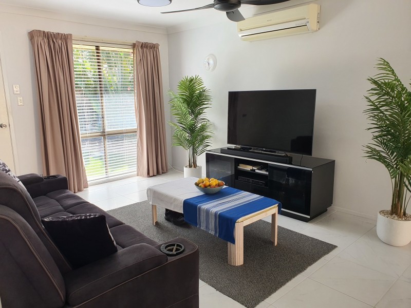 50/37 St Kevins Ave, Benowa QLD 4217