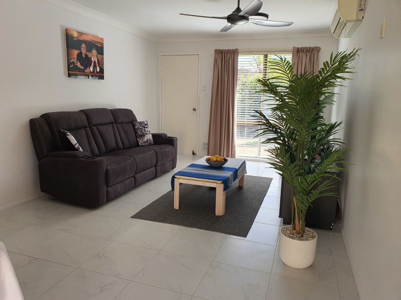 50/37 St Kevins Ave, Benowa QLD 4217