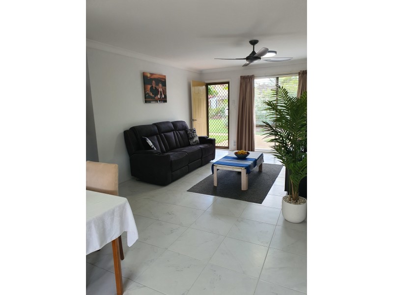 50/37 St Kevins Ave, Benowa QLD 4217
