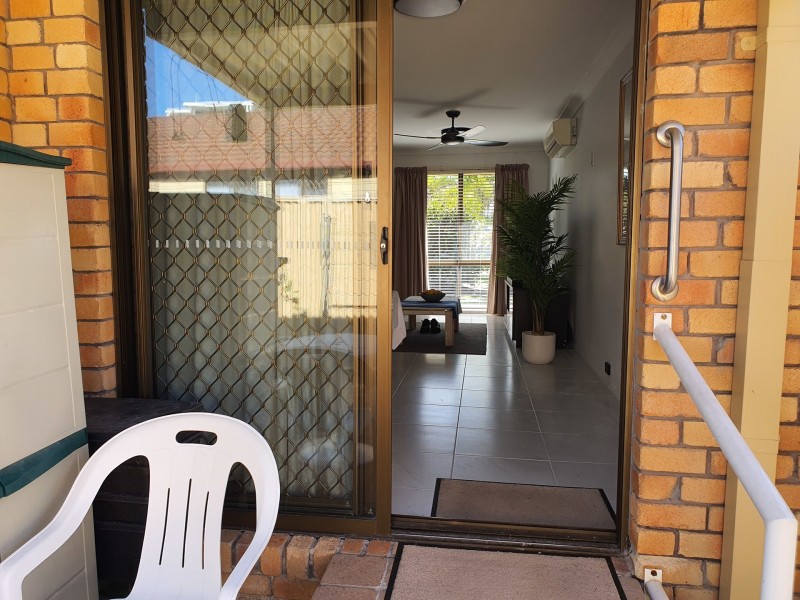 50/37 St Kevins Ave, Benowa QLD 4217