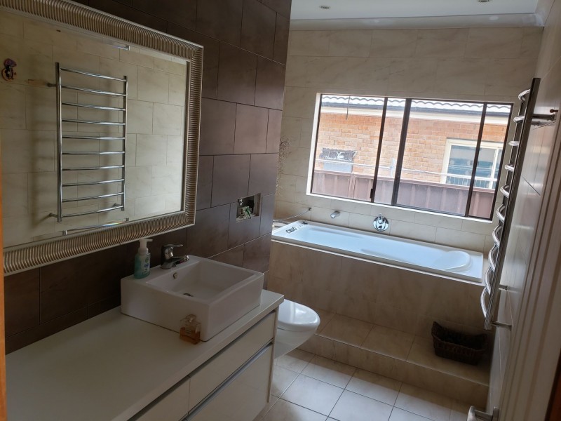 44 Endeavour Road, Georges Hall NSW 2198