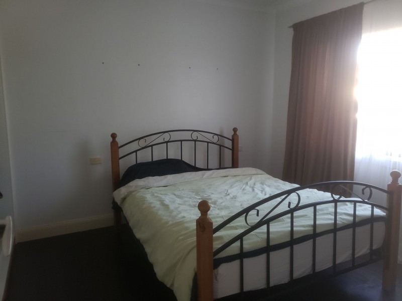 44 Endeavour Road, Georges Hall NSW 2198