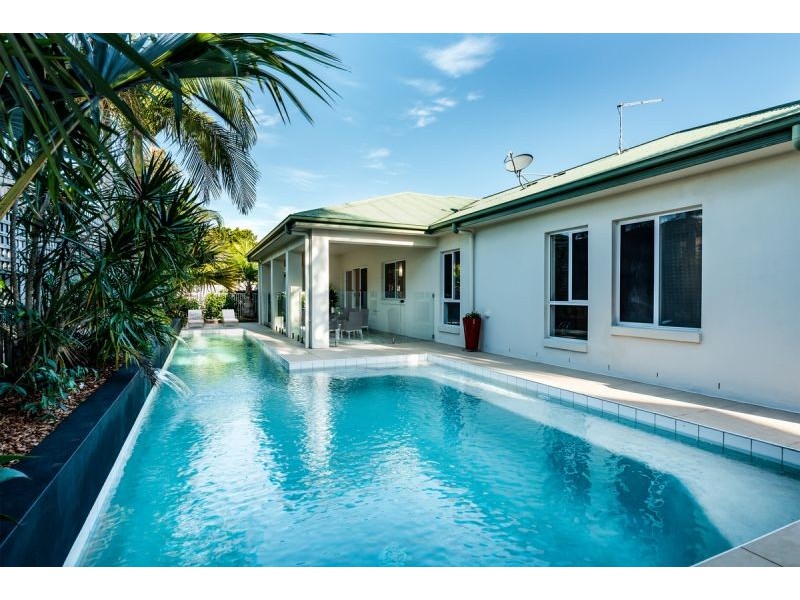 8 Jersey Place, Parrearra QLD 4575