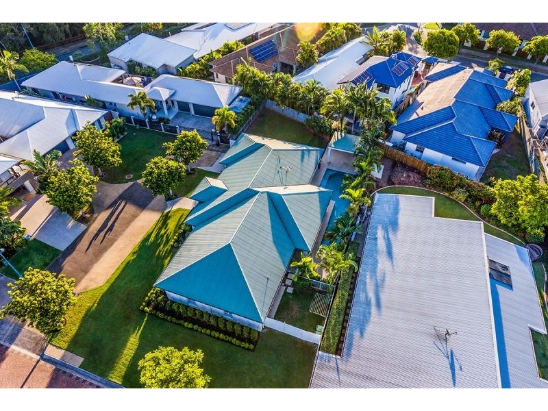 8 Jersey Place, Parrearra QLD 4575