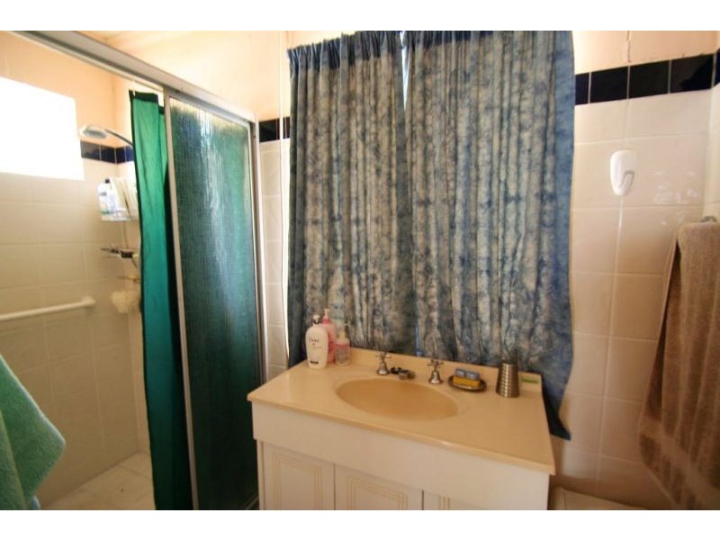 127 Goanna flats, The Gemfields QLD 4702