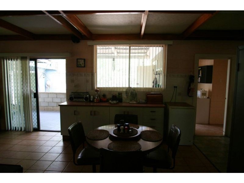 127 Goanna flats, The Gemfields QLD 4702