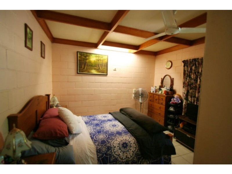 127 Goanna flats, The Gemfields QLD 4702