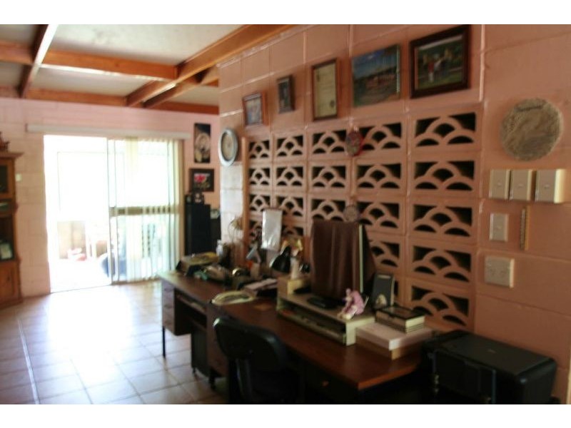 127 Goanna flats, The Gemfields QLD 4702