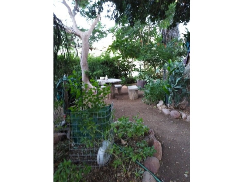 127 Goanna flats, The Gemfields QLD 4702