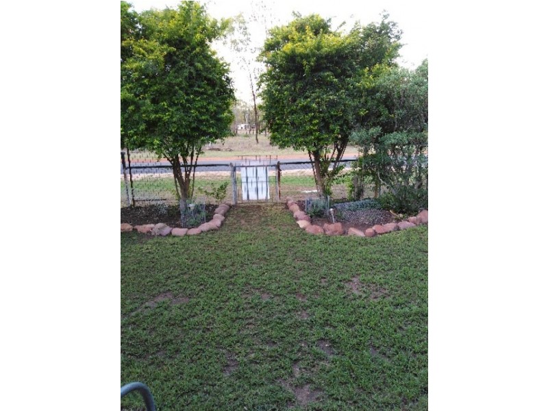 127 Goanna flats, The Gemfields QLD 4702