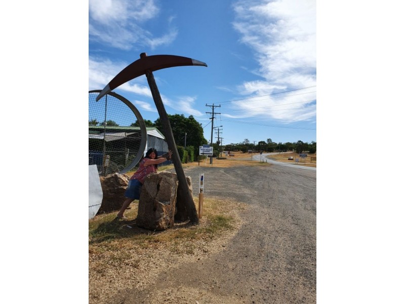 127 Goanna flats, The Gemfields QLD 4702