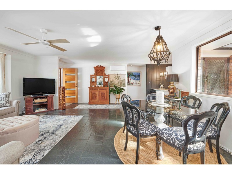 38 Amaroo Drive, Banora Point NSW 2486