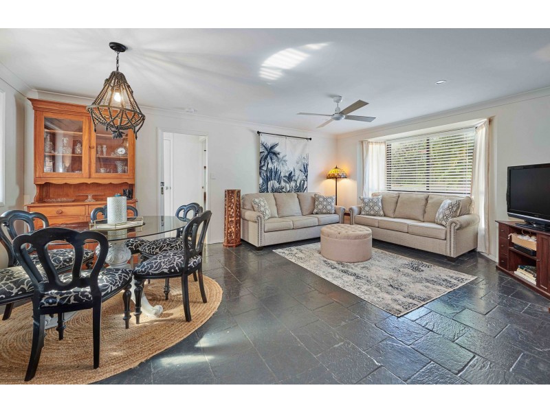 38 Amaroo Drive, Banora Point NSW 2486