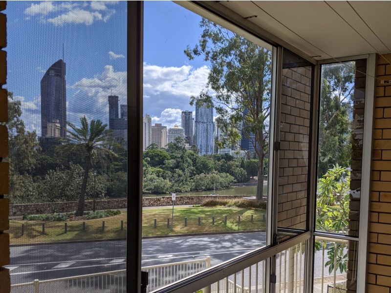 4/152 River Terrace, Kangaroo Point QLD 4169