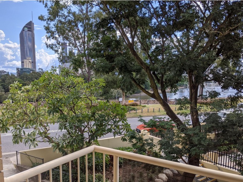 4/152 River Terrace, Kangaroo Point QLD 4169