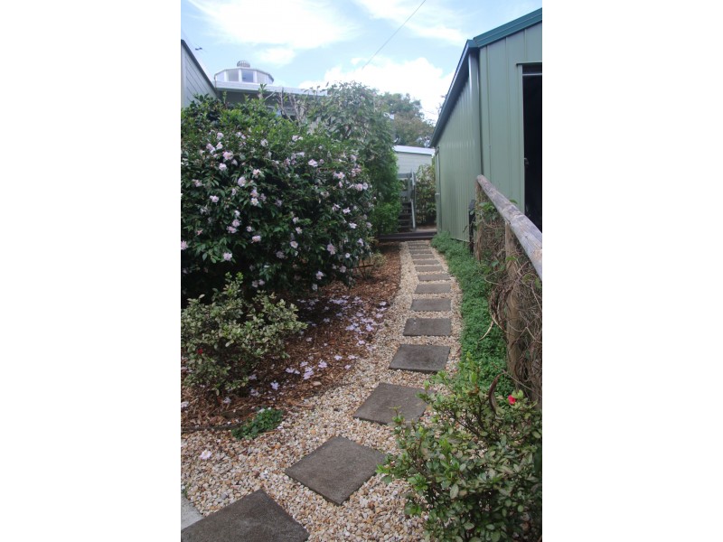 25 Huyber Lane, Tamborine Mountain QLD 4272