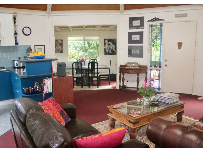 25 Huyber Lane, Tamborine Mountain QLD 4272