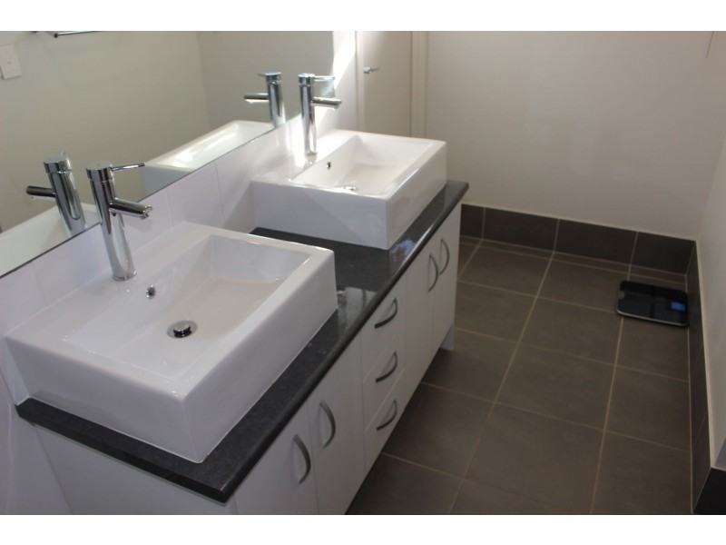 1 Lenton Court, Burpengary QLD 4505