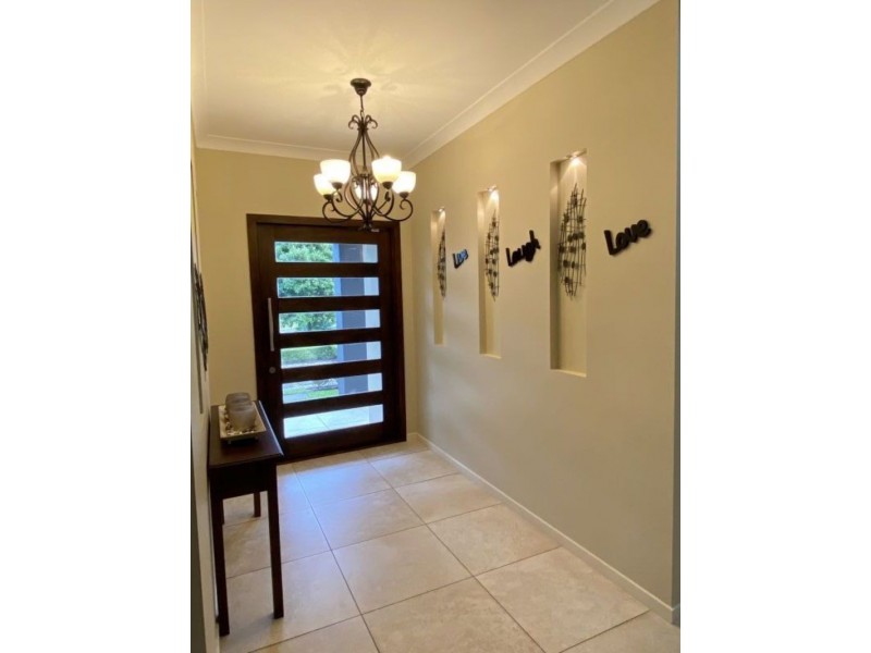 2 Mickelson Street, North Lakes QLD 4509