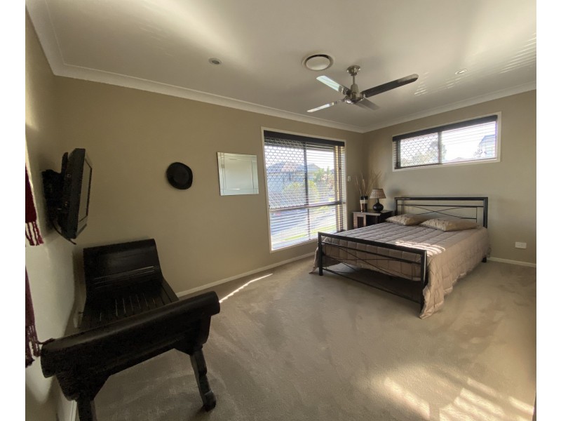 2 Mickelson Street, North Lakes QLD 4509