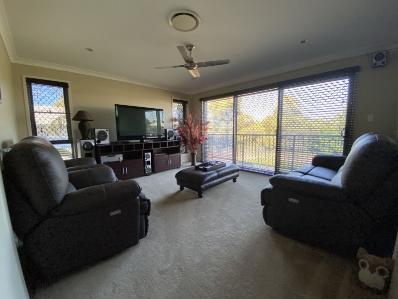 2 Mickelson Street, North Lakes QLD 4509