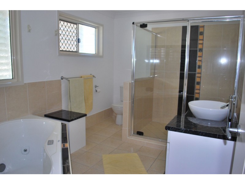 10 Hutchinson Street, Woorim QLD 4507