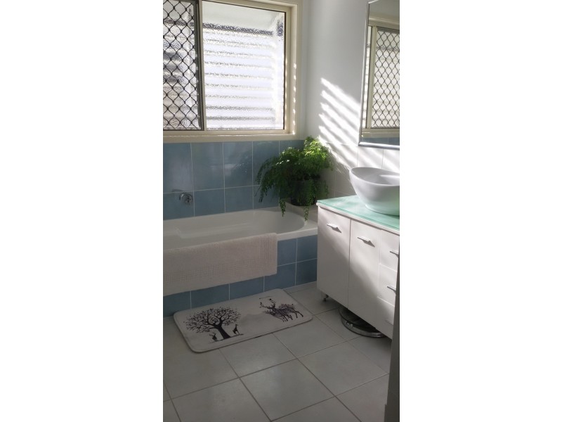 10 Hutchinson Street, Woorim QLD 4507