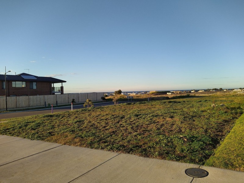 7 Fieldwren Crescent, Torquay VIC 3228