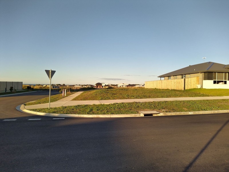 7 Fieldwren Crescent, Torquay VIC 3228