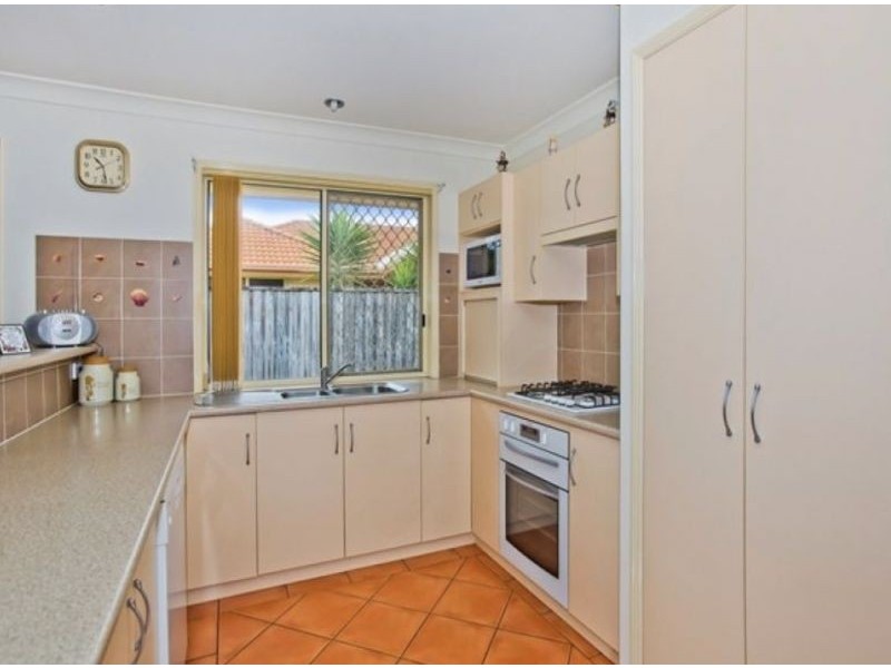 16 Glebe Place, Banora Point NSW 2486