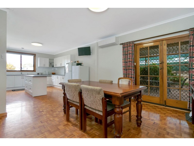 12 Castine Terrace, Riverton SA 5412