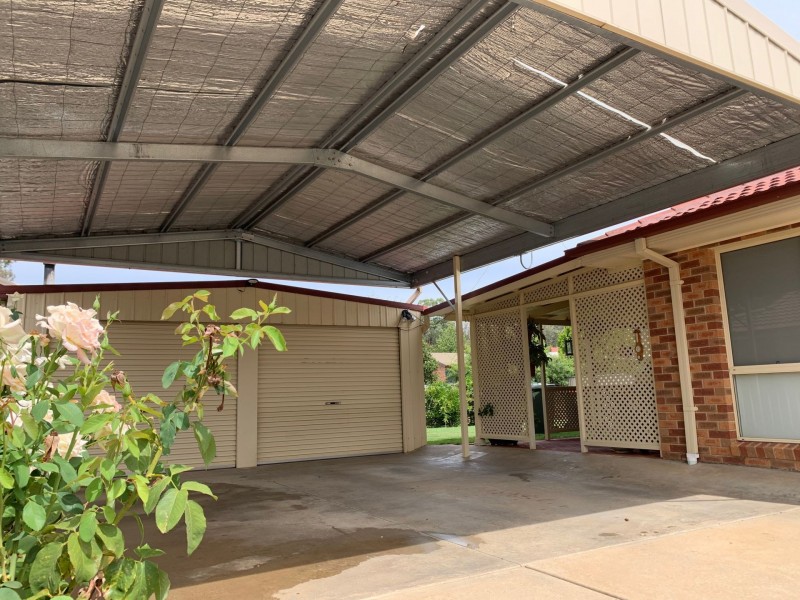 12 Martin Place, Tumut NSW 2720