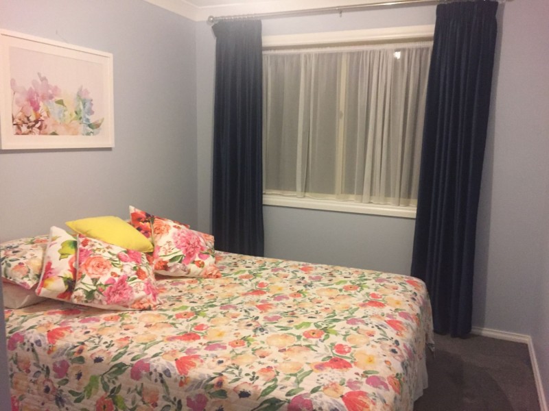 12 Martin Place, Tumut NSW 2720