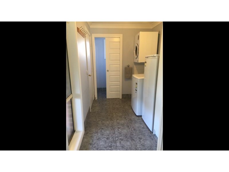 12 Martin Place, Tumut NSW 2720