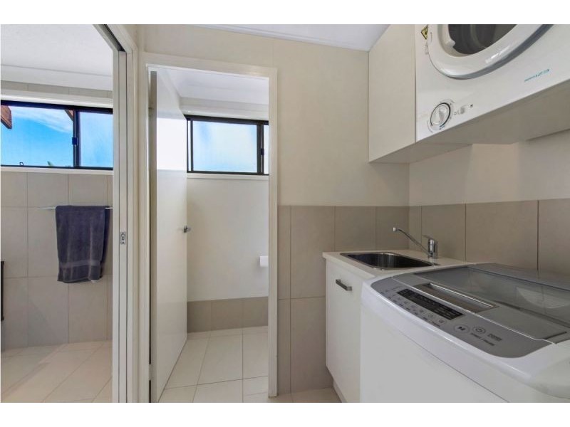 6/29 Second Avenue, Broadbeach QLD 4218