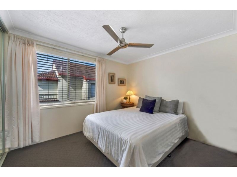 6/29 Second Avenue, Broadbeach QLD 4218