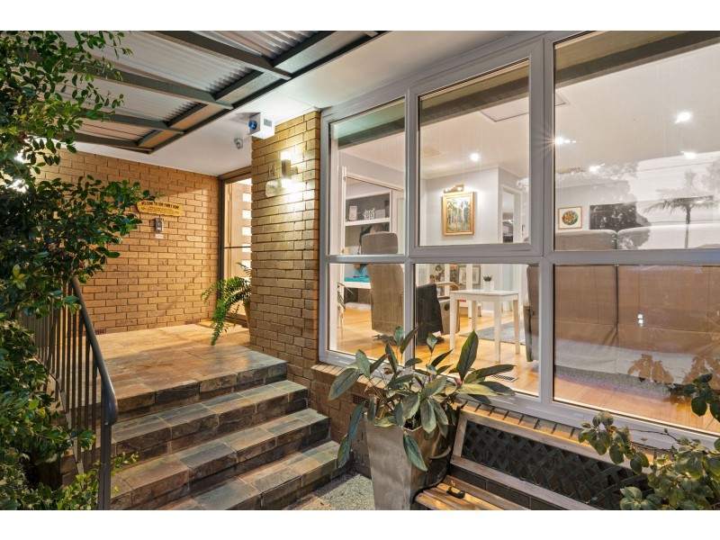 14 Hovell Court, Cranbourne VIC 3977