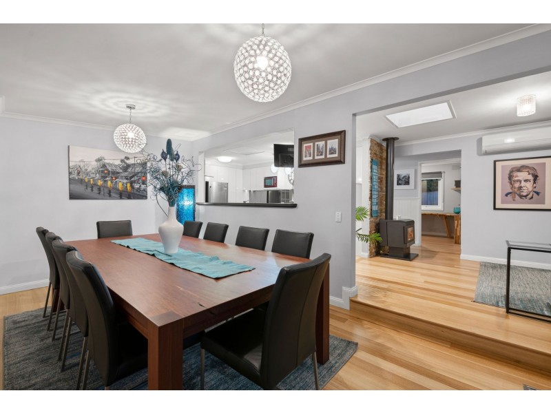 14 Hovell Court, Cranbourne VIC 3977