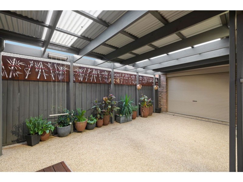 14 Hovell Court, Cranbourne VIC 3977