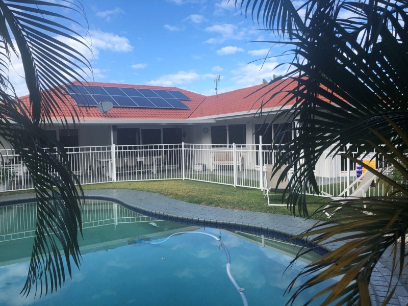 6 Audrey Ave, Helensvale QLD 4212