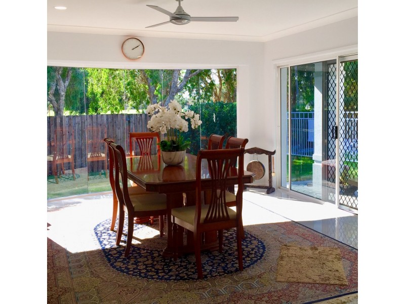 6 Audrey Ave, Helensvale QLD 4212