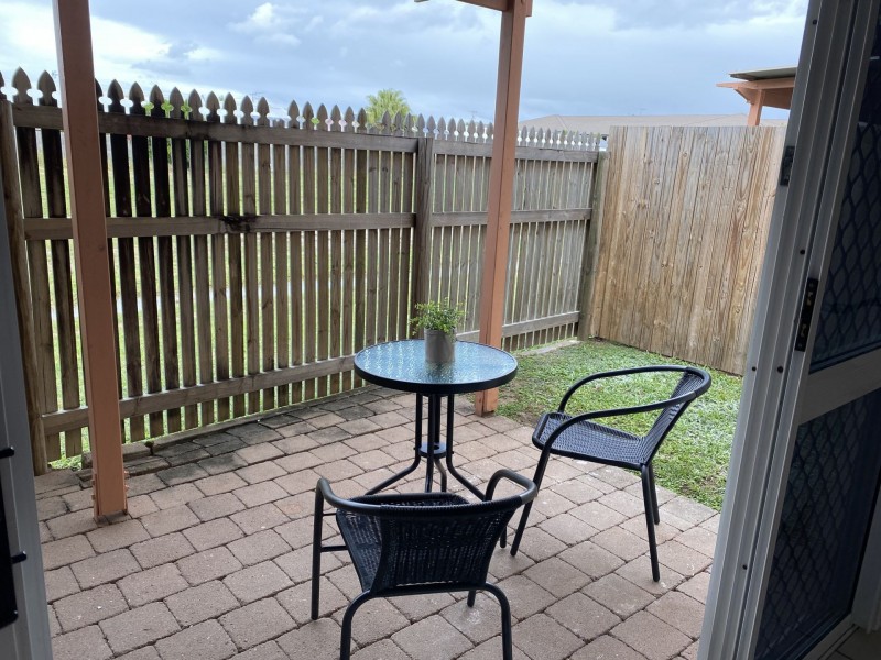 8/21-23 Tuffley Street, West End QLD 4810