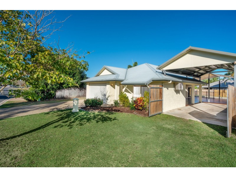 22 Angor Rd, Trinity Park QLD 4879