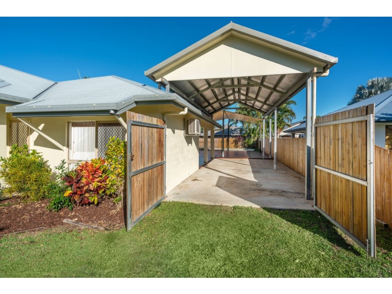 22 Angor Rd, Trinity Park QLD 4879