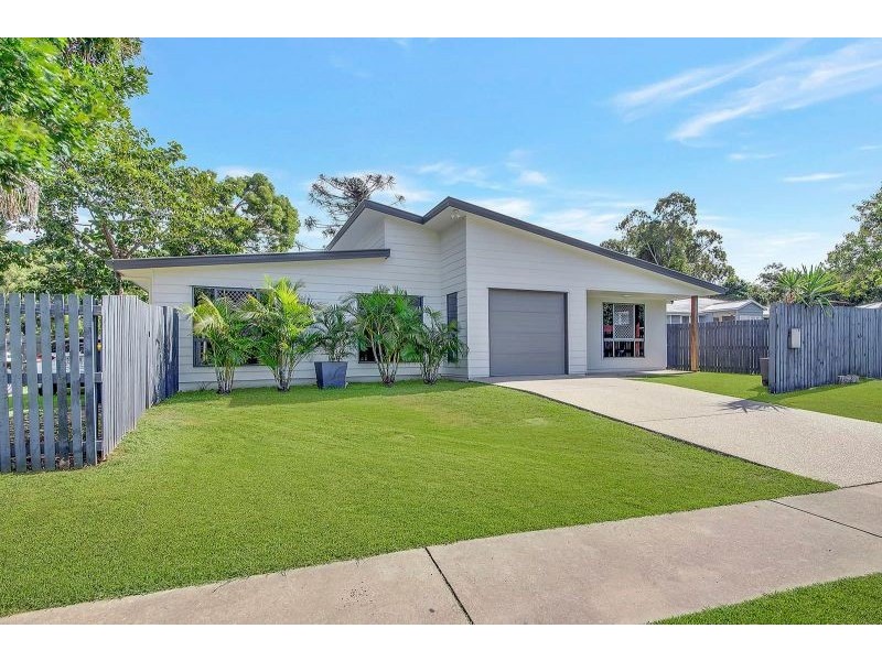 2 Hughes street, Yeppoon QLD 4703