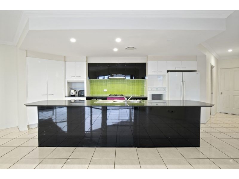 19 Sarasota Key, Broadbeach Waters QLD 4218