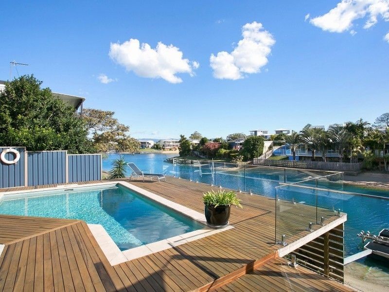 19 Sarasota Key, Broadbeach Waters QLD 4218