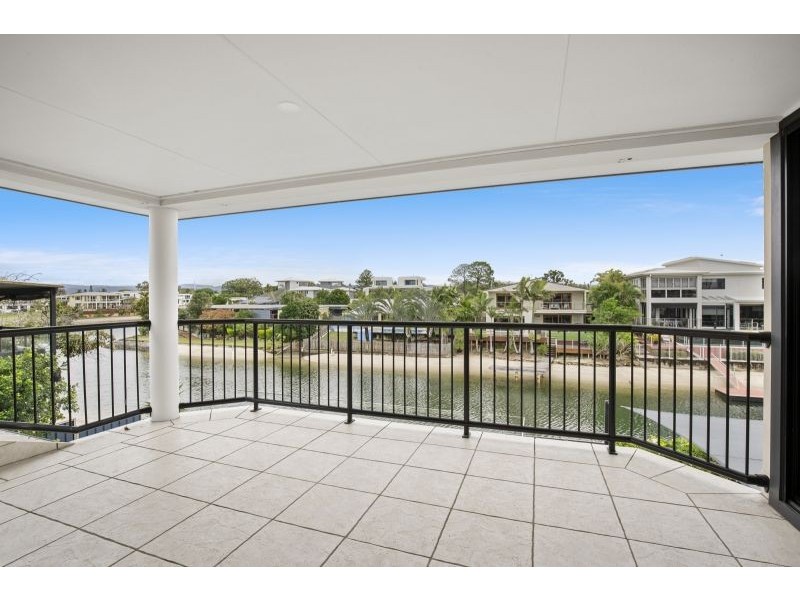 19 Sarasota Key, Broadbeach Waters QLD 4218