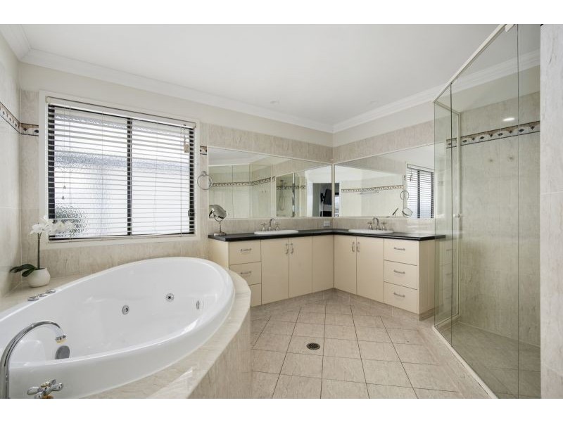 19 Sarasota Key, Broadbeach Waters QLD 4218